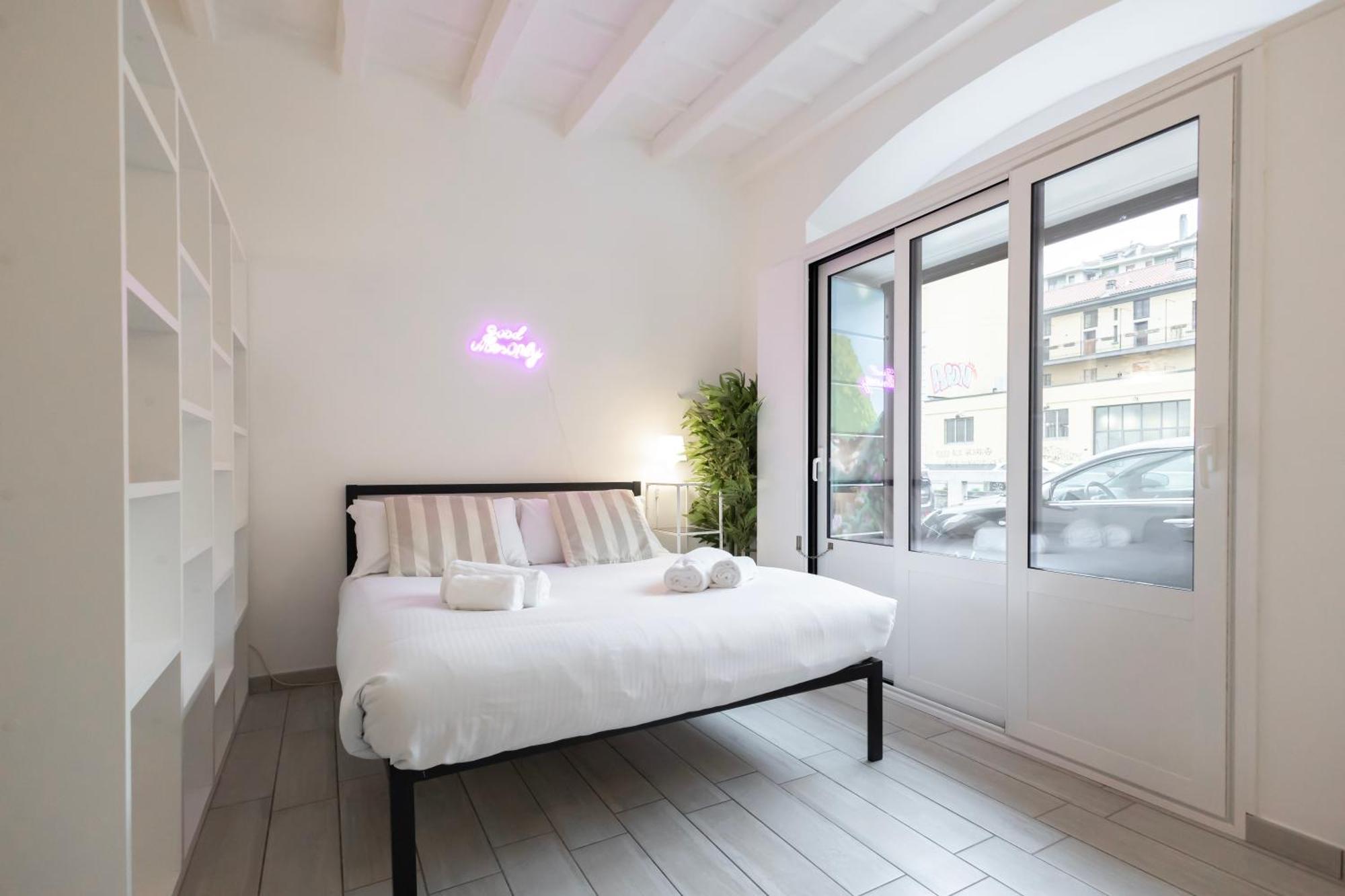 Flora 57 - Splendido Loft Nel Cuore Dei Navigli * Milão
