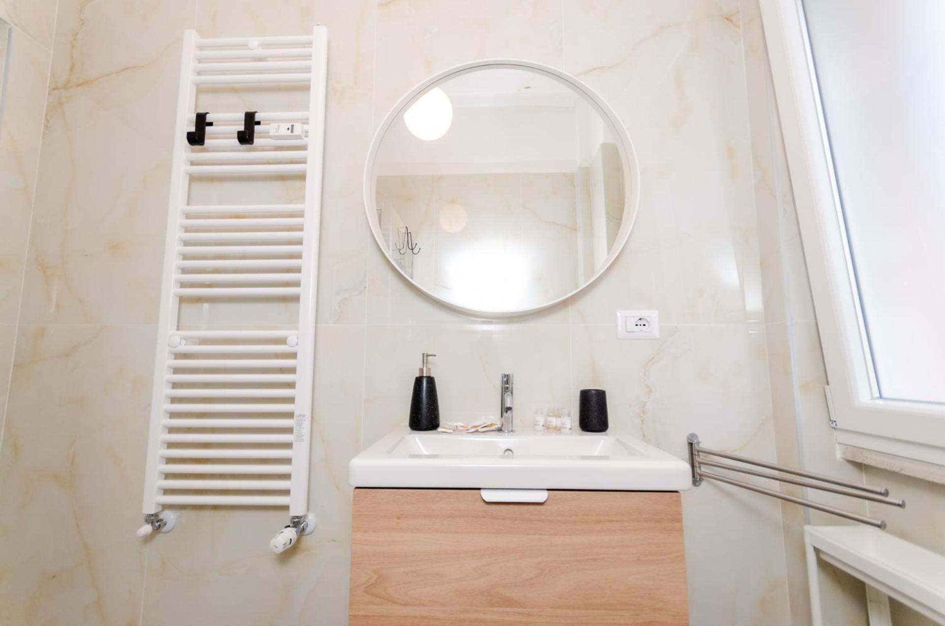 Apartamento Vivimi Fiordalisi Stile & Comfort Vicino Metro