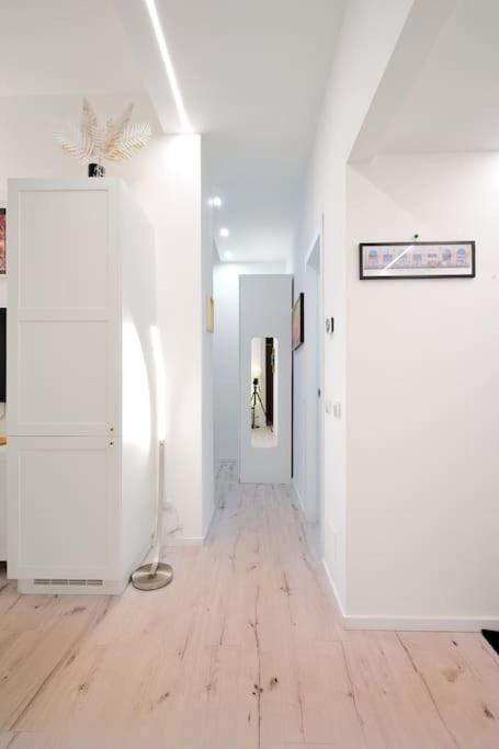 Suite-6 Centro-porta Romana Apartment Milan
