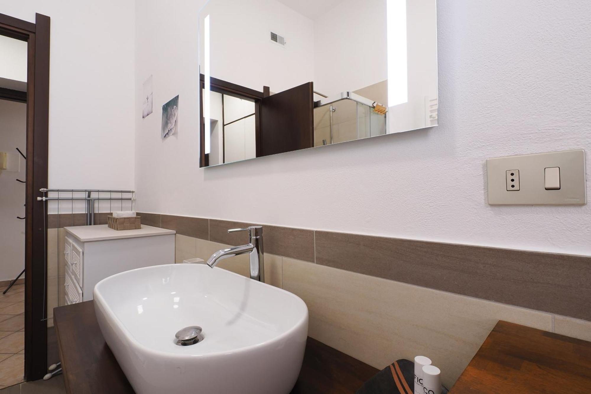 Mila Via Lecco Apartment