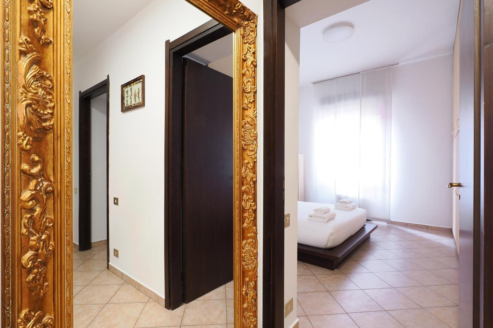 Apartment Mila Via Lecco *