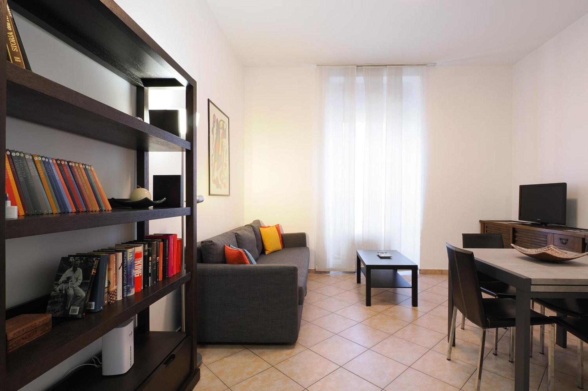 Mila Via Lecco Apartment *