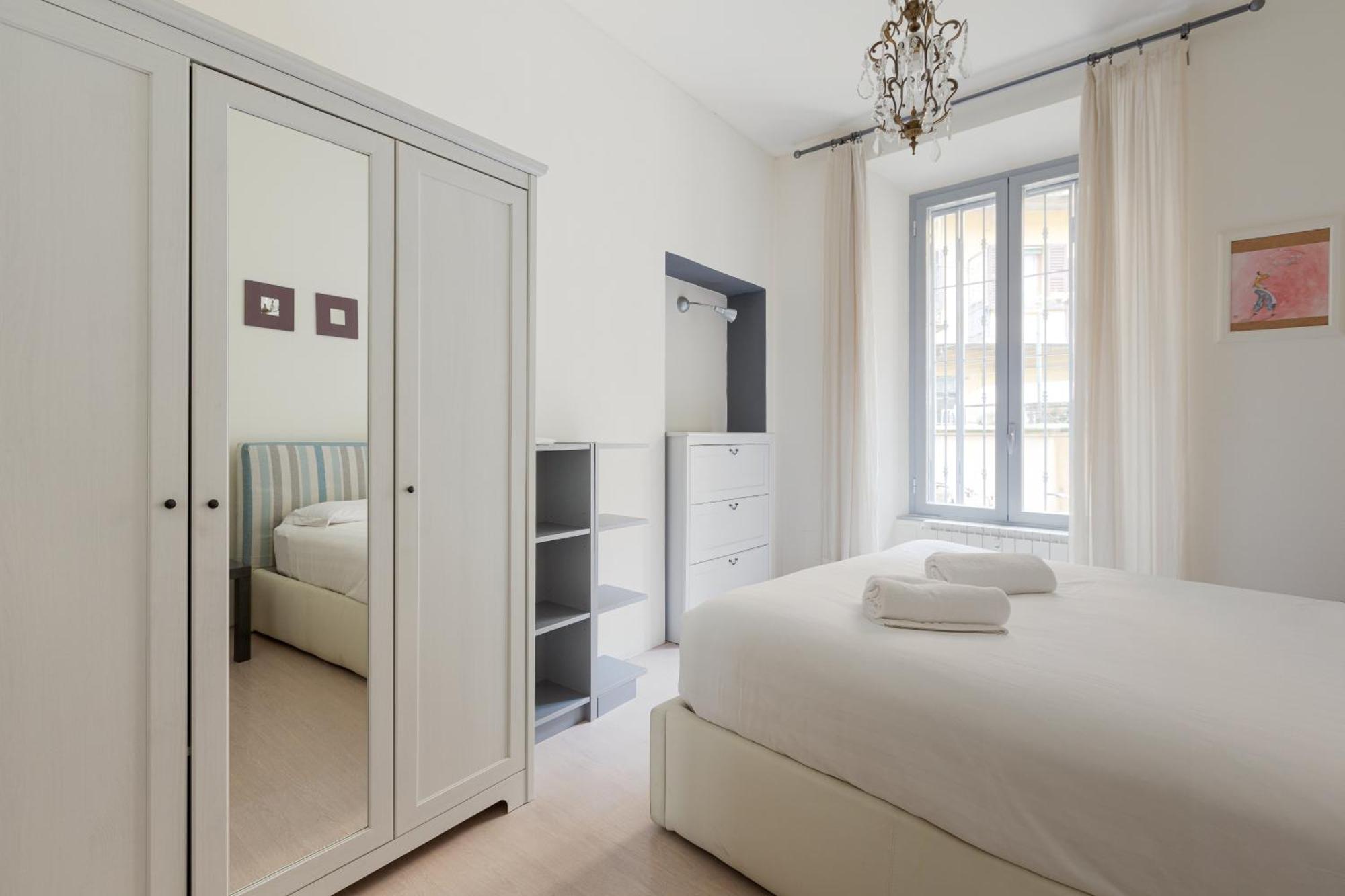Apartment Bright - 650 M Far From Arco Della Pace Milan