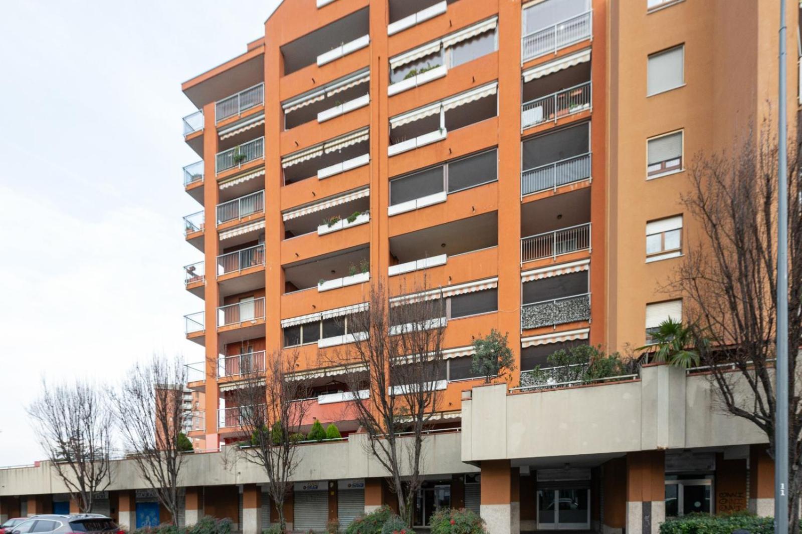 Bright With Balcony And Terrace Milano