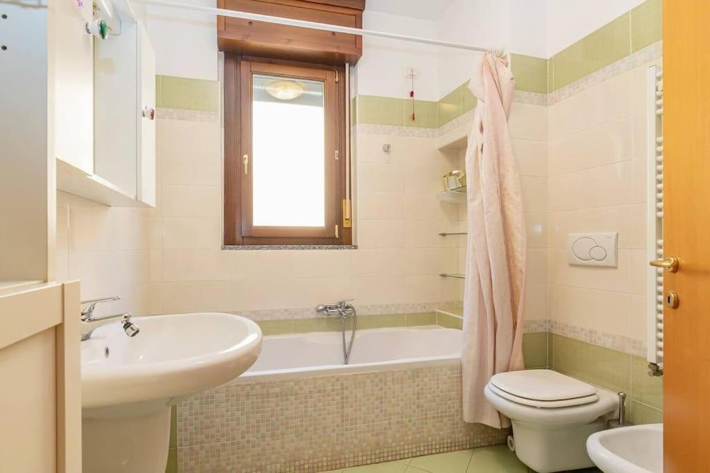 Elegante A 500 Mt Da M4 Con Wifi E Ac Apartment Milan
