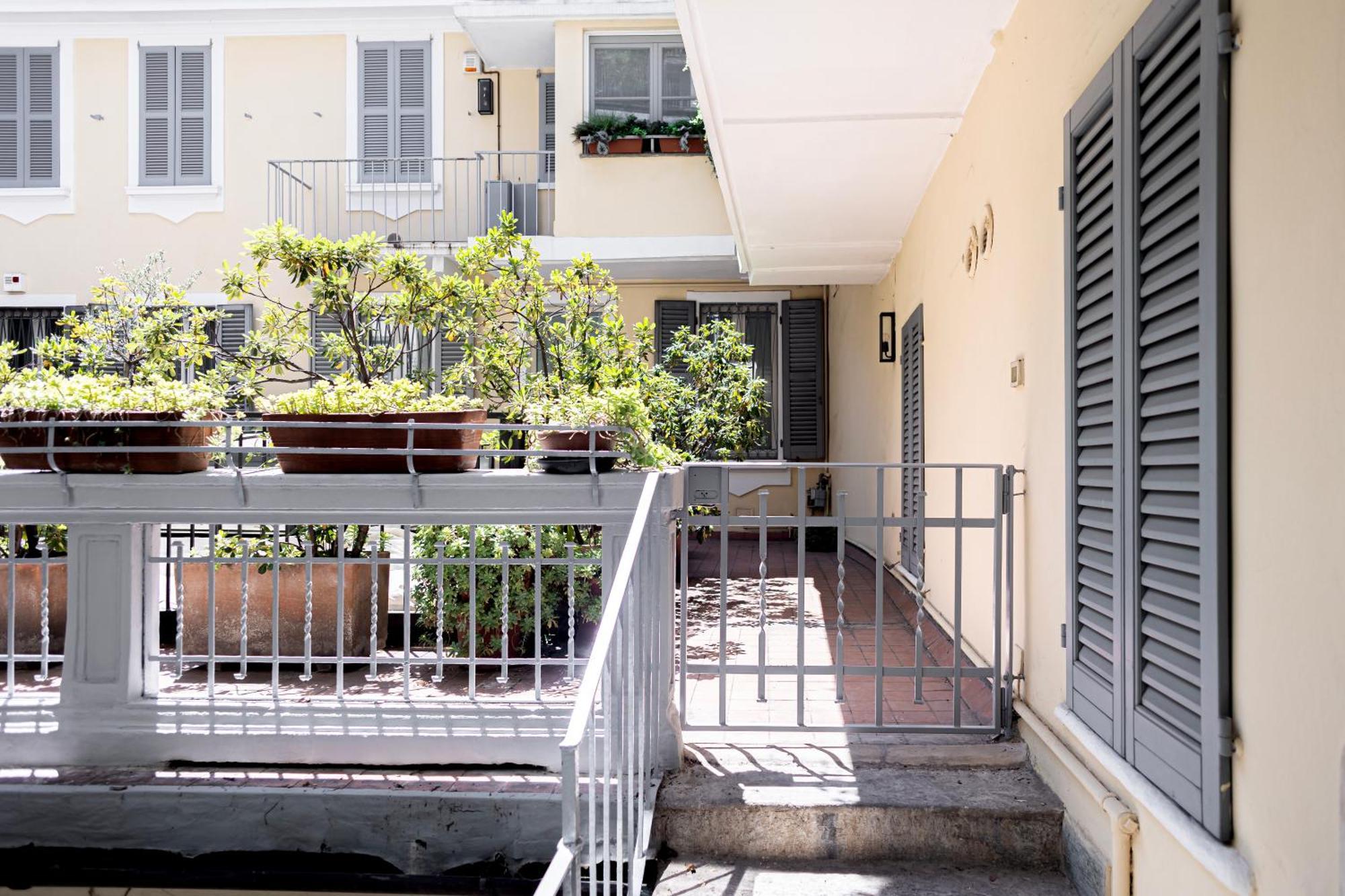 Elegante Bilocale In Montenapoleone - Brera Apartment *