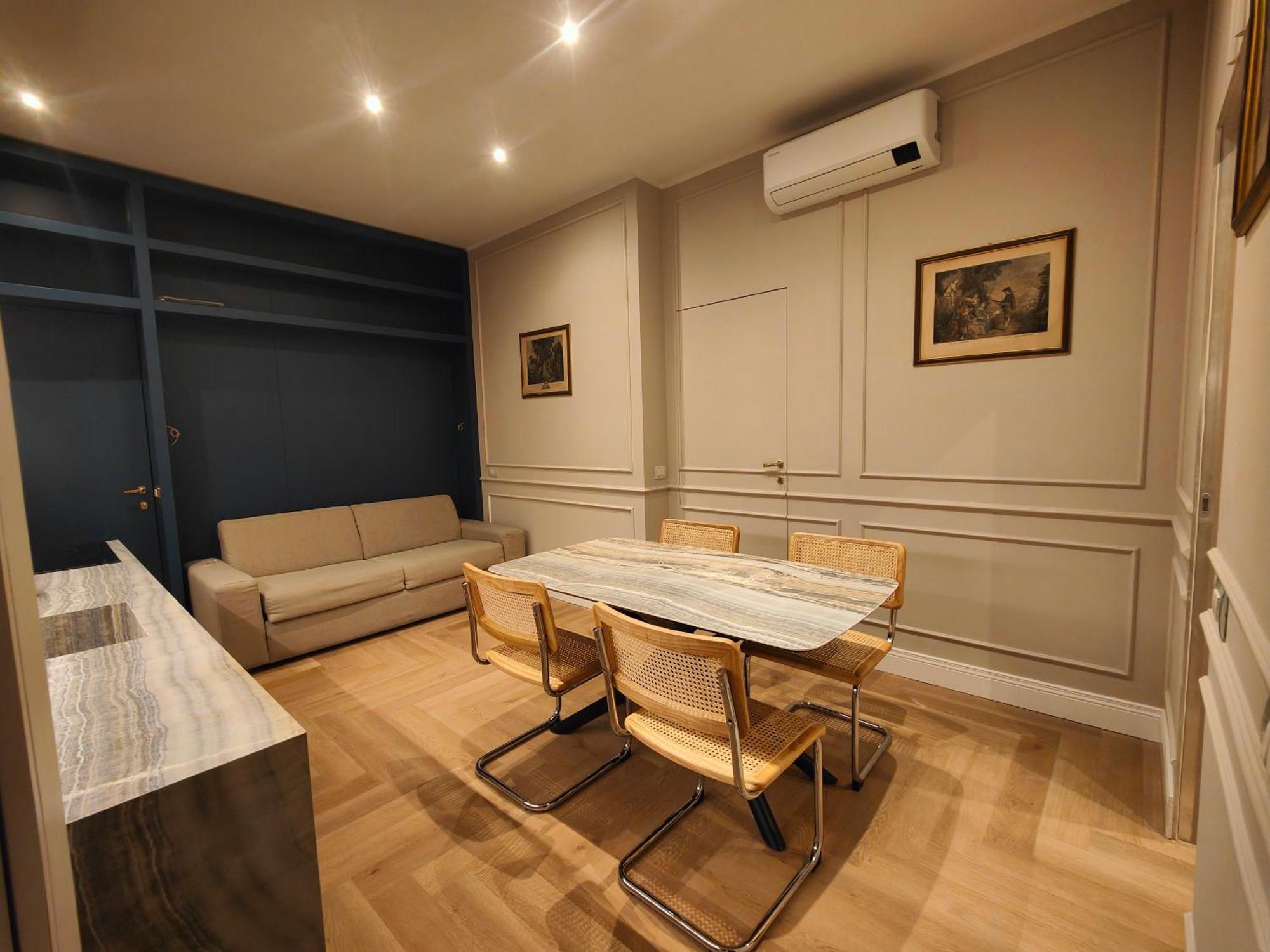 Ottoboni 2a Luxury Penthouse Apartment *
