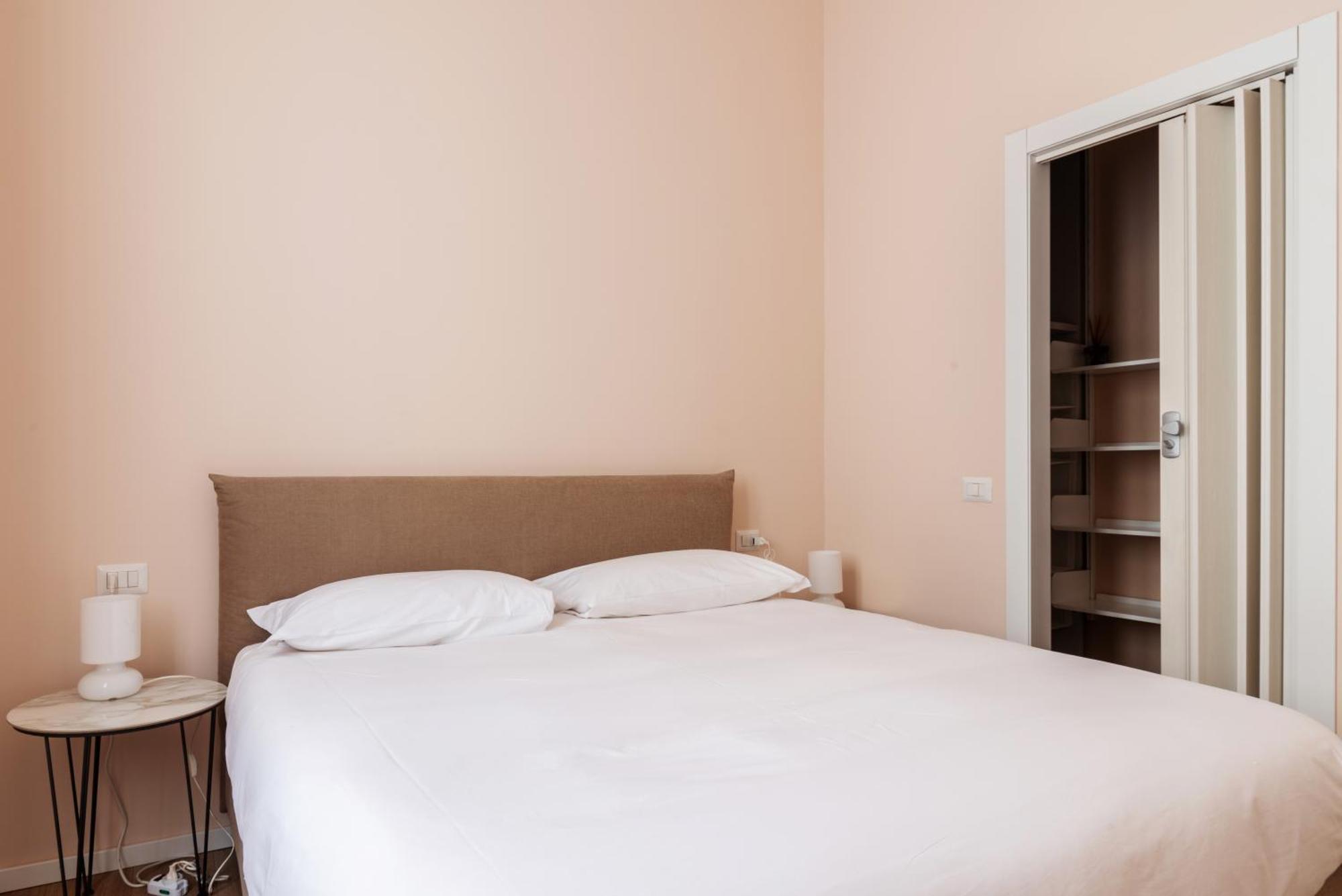 Apartment Nuovo Bilocale Appena Ristrutturato Vicino Darsena Milan