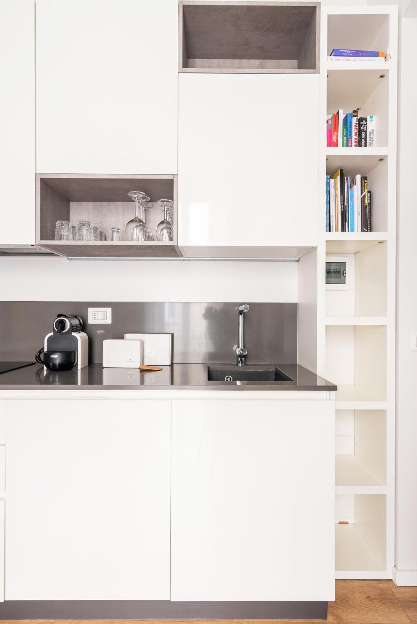 Apartment Nuovo Bilocale Appena Ristrutturato Vicino Darsena Milan
