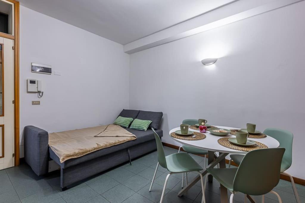 Close To Duomo Lovely City Center Flat Apartment