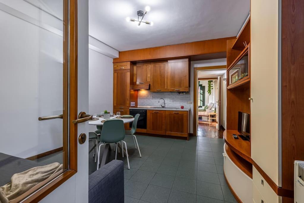Apartment Close To Duomo Lovely City Center Flat Milan