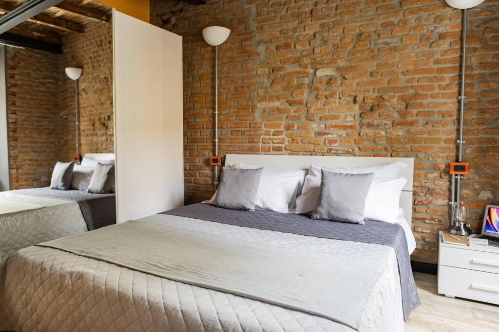 Canonica Brick Apartamento Milão
