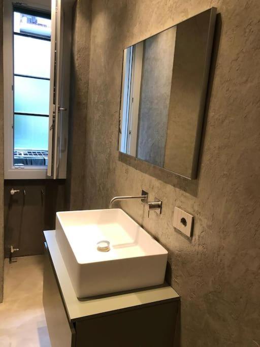 Apartment Duca Dei Navigli - Luxury In Milan