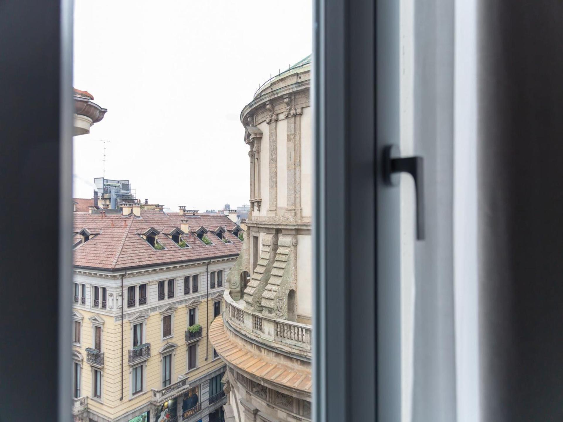 The Rent - Spacious And Renovated Two-bedroom Downtown Milan