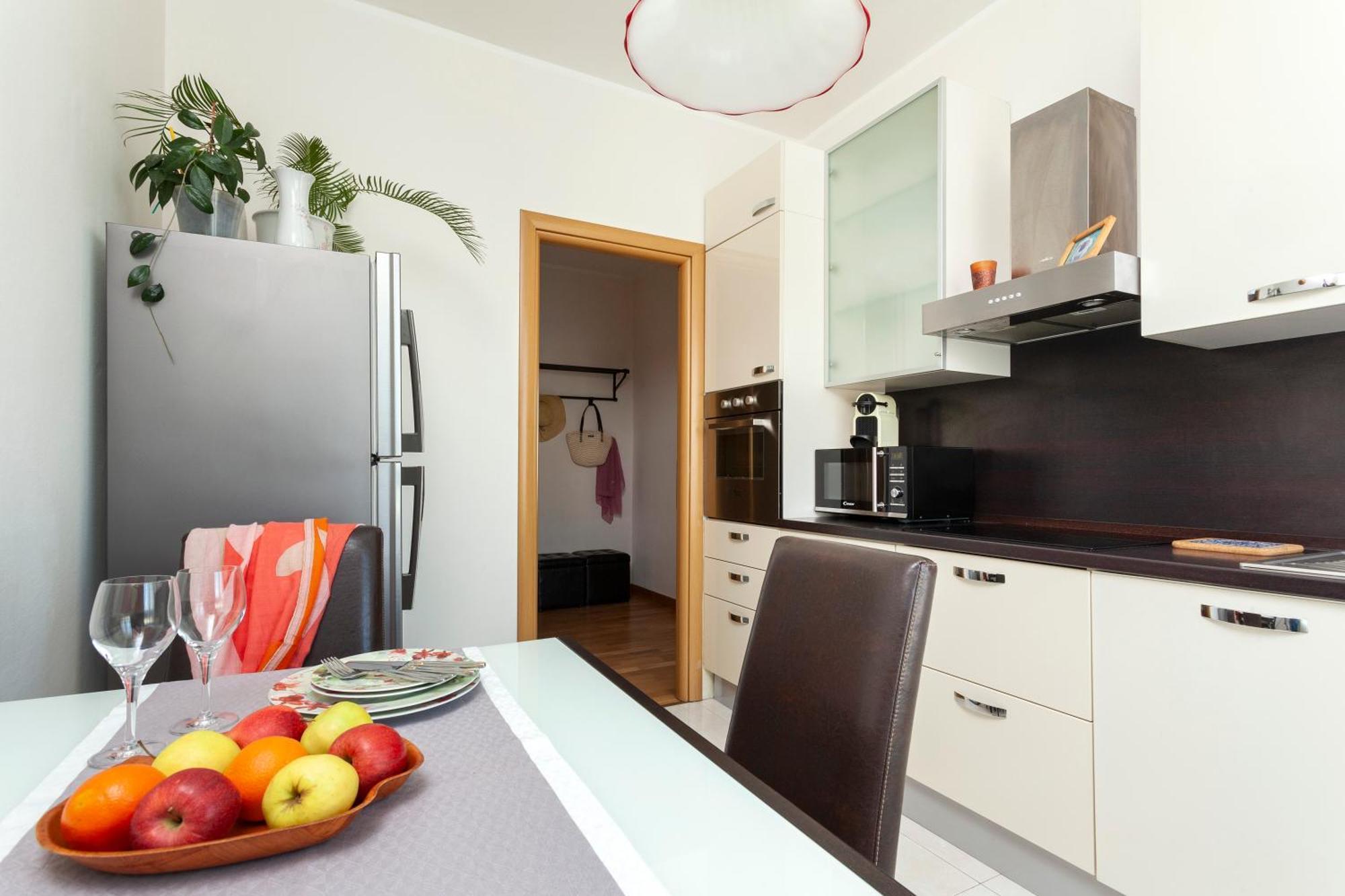 Two Spacious Bedrooms 1 Minute To Metro Stop * Milão