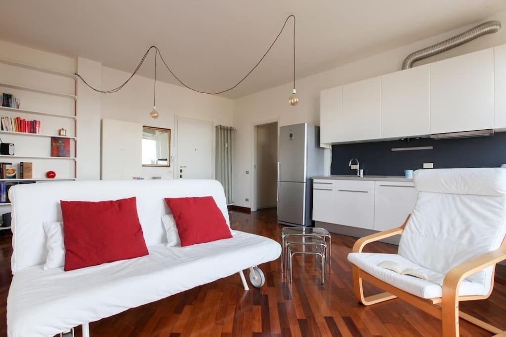 Hacca Collection - Isola 1br Apartment