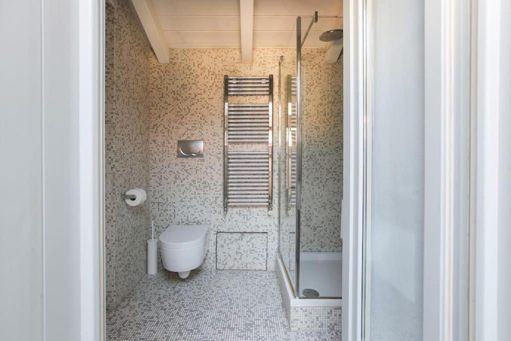 Hacca Collection - Open Space In Porta Ticinese Milan