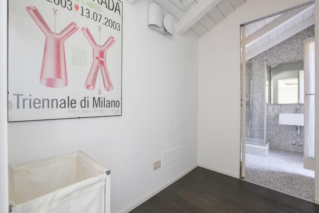 Hacca Collection - Open Space In Porta Ticinese Milan