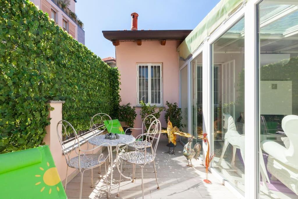 Elegant Triplex Townhouse With Luxe Terrace Apartment Milan