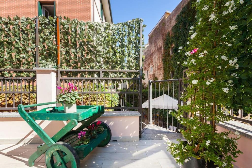 Elegant Triplex Townhouse With Luxe Terrace Milan