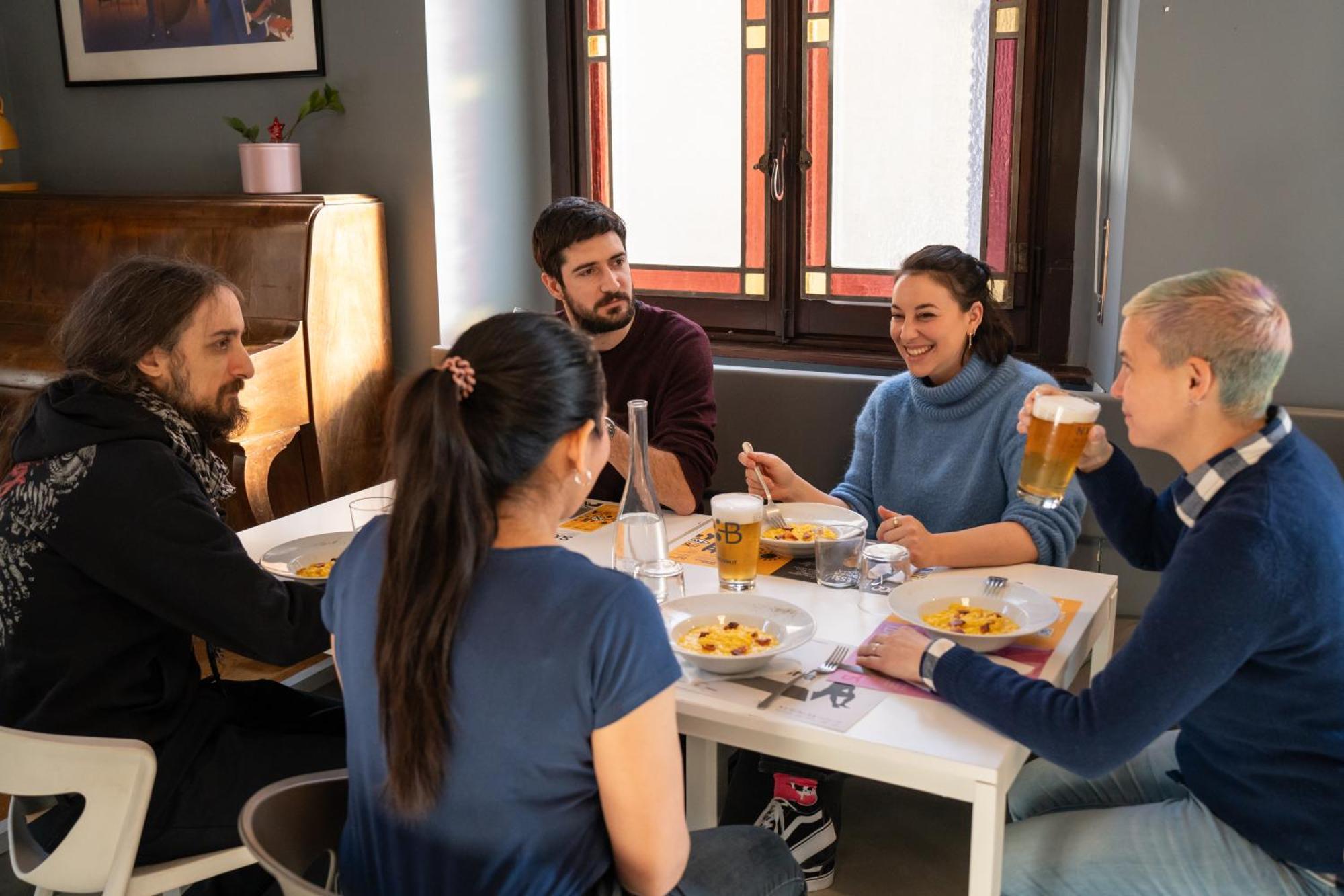 Hostel Babila & Bistrot Milan