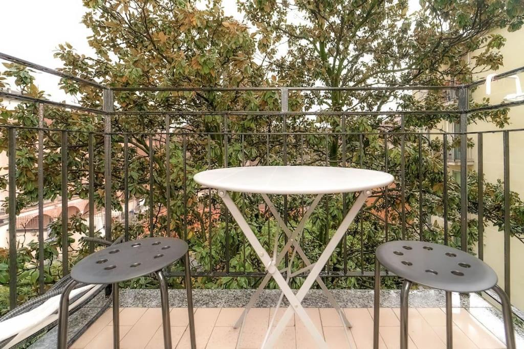 Trilocale Minimal Sui Navigli Apartment