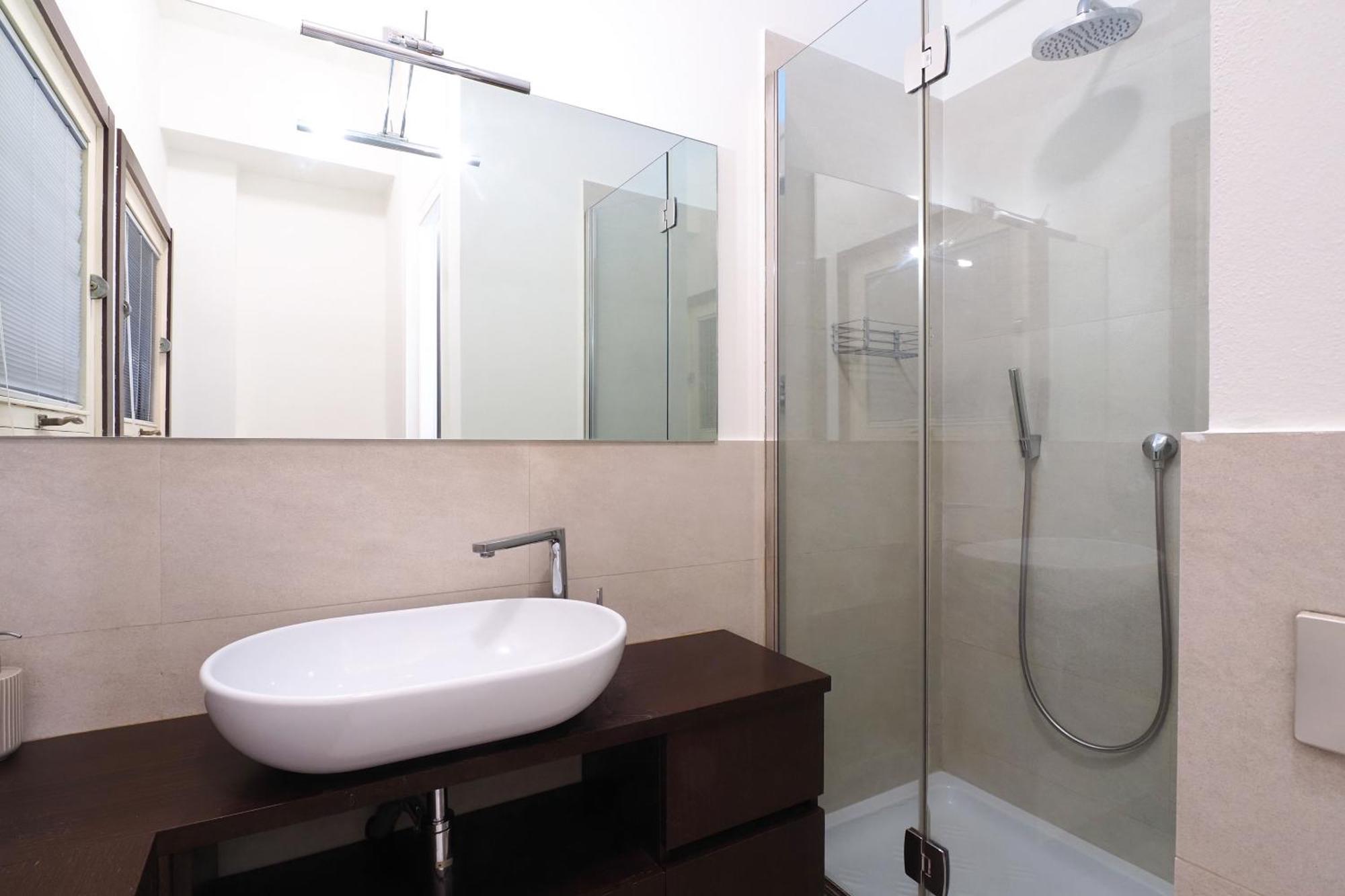 Homnest I Conservatorio Lux Apt * Milan