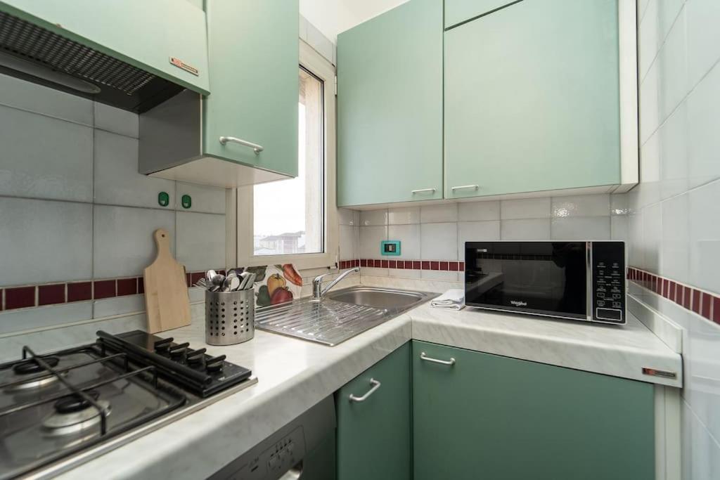 5 Giornate Apt Con Terrazzo E Garage Privato Apartment *