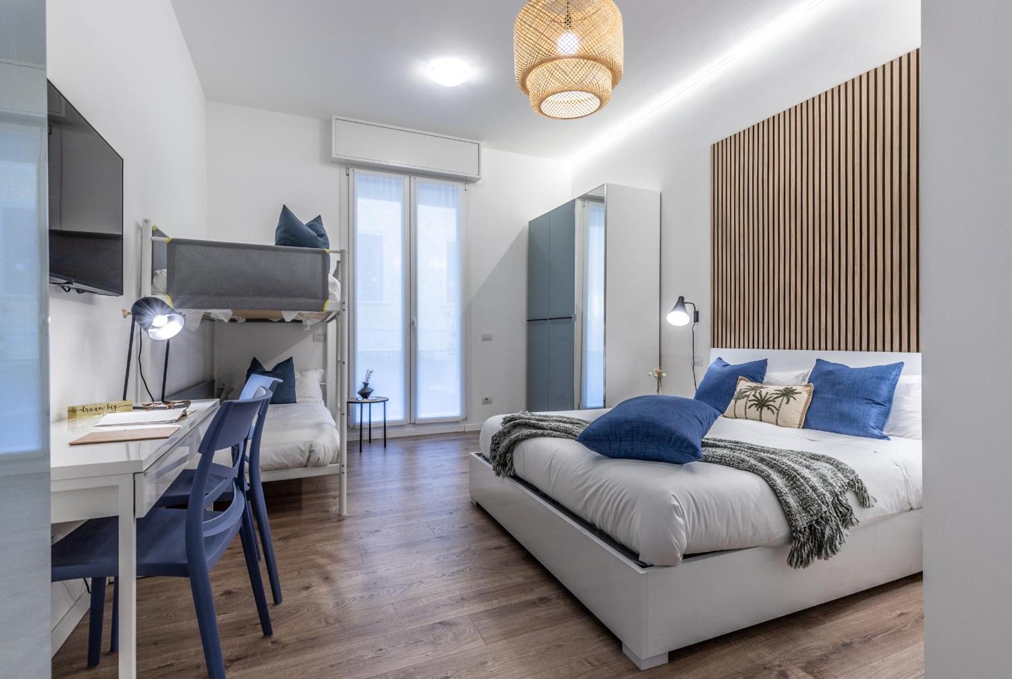 Stayeasy Quadronno33 - 3 Bedrooms, 2 Baths - Duomo Walking Distance Milan