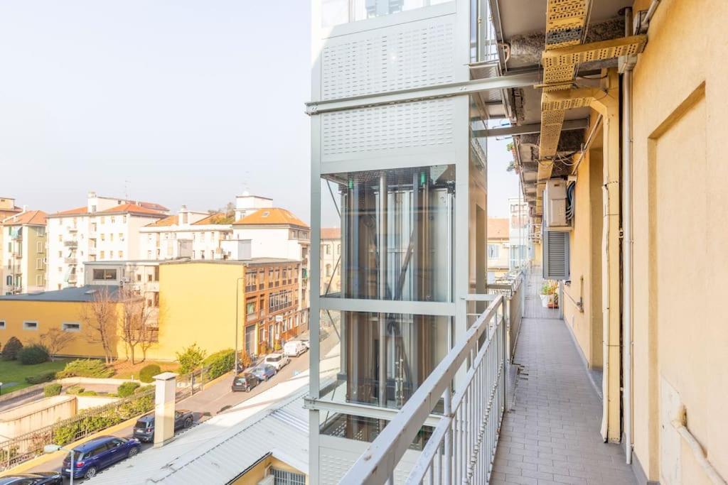 Modern In Centrale Next To Metro M5 - Sarca 73