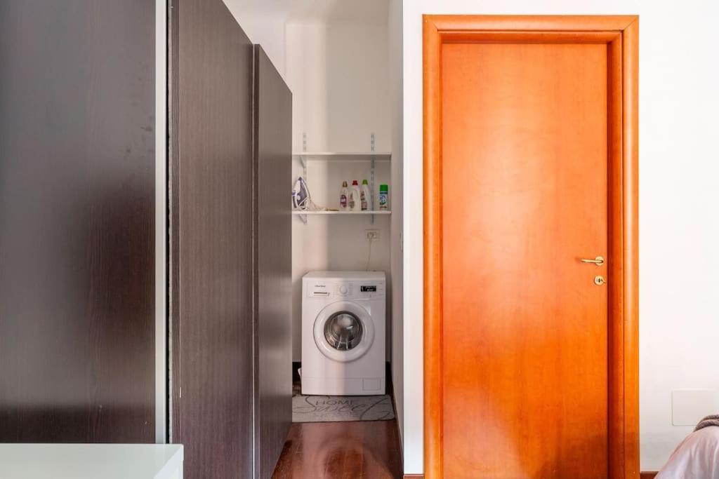 Modern In Centrale Next To Metro M5 - Sarca 73 *