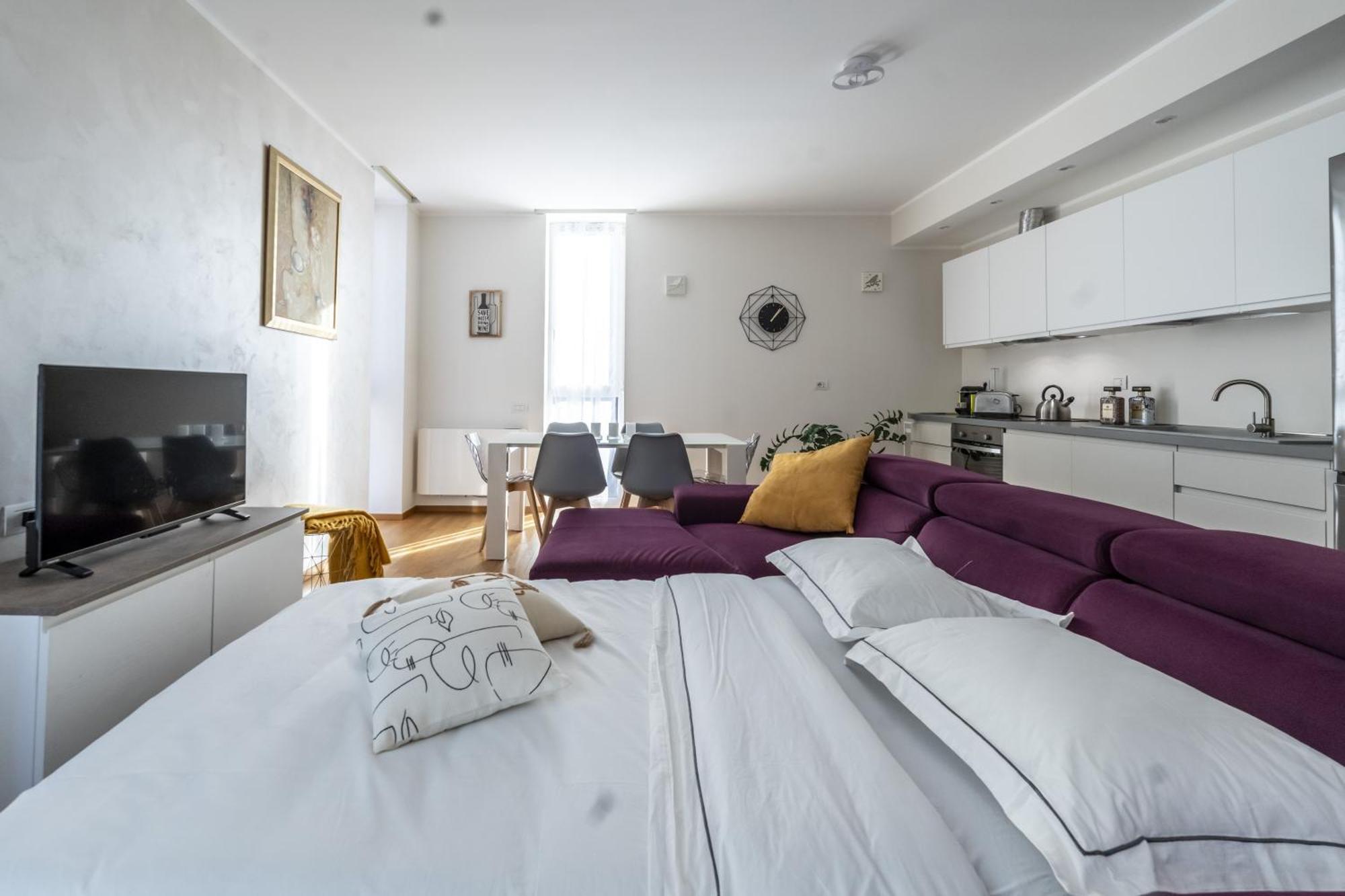 Appartamento 5 Min Walk From Subway Elegant & Modern *