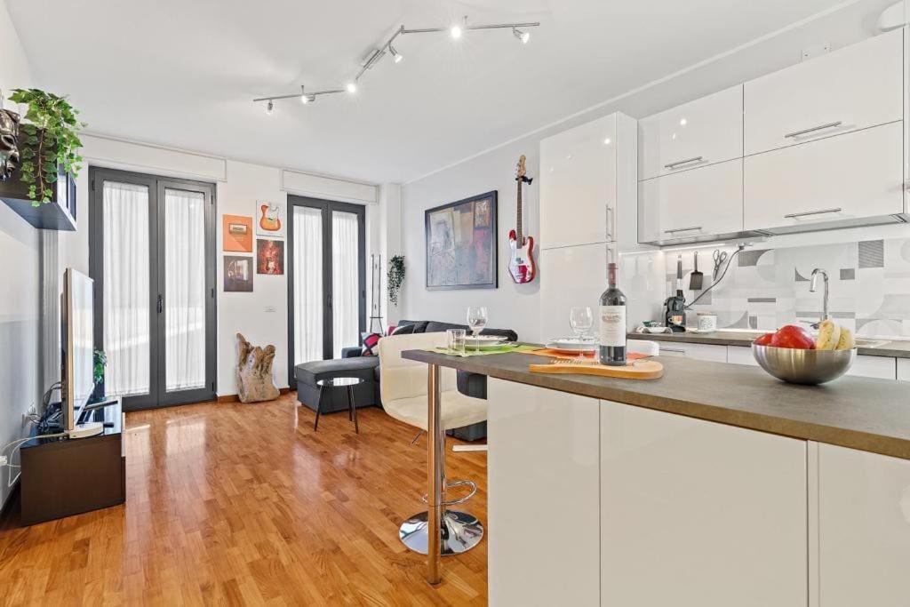 Milano-m1 Rock House Milano