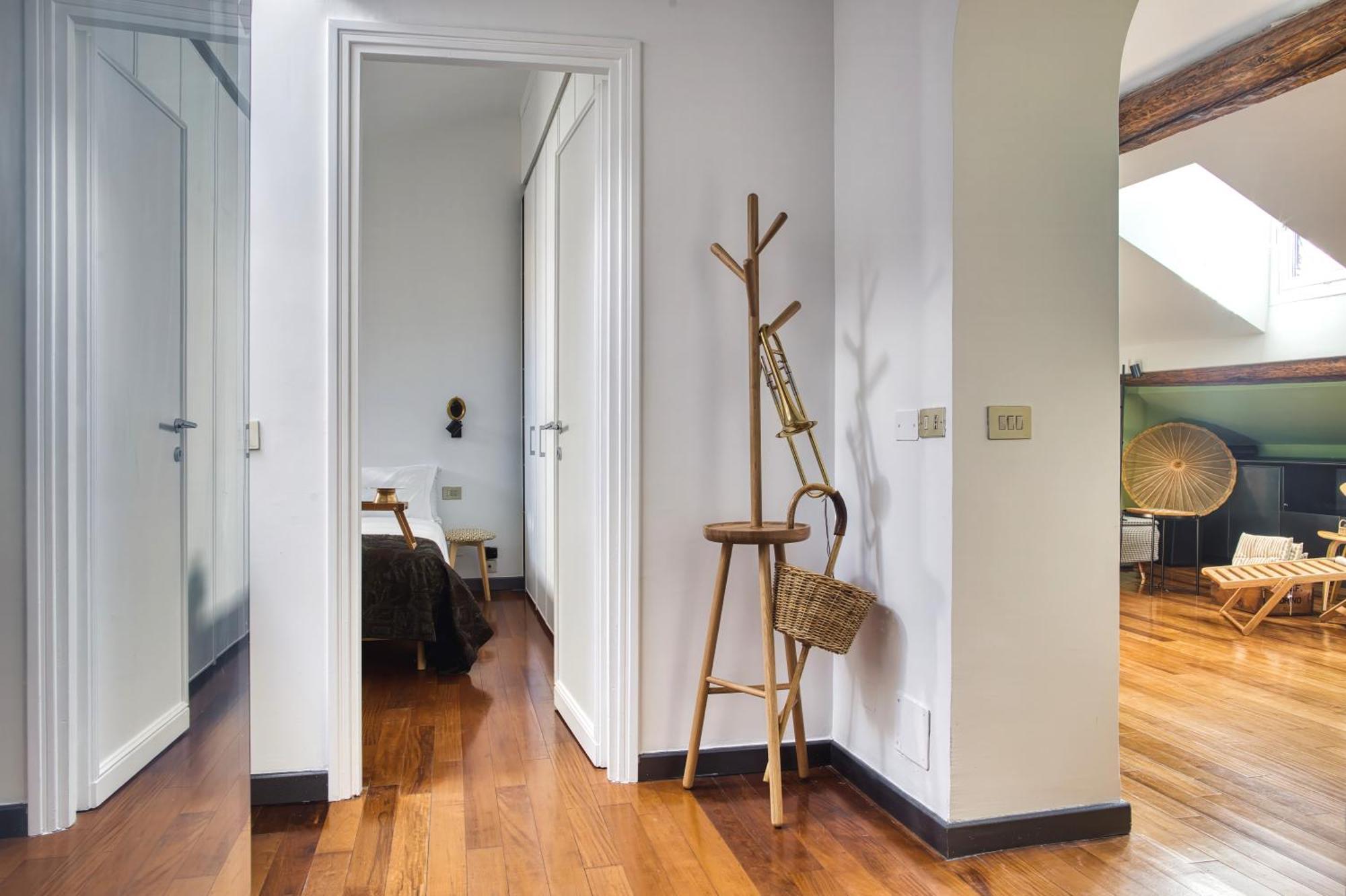 The Green Oriental; Gem In The Duomo City Center Apartment