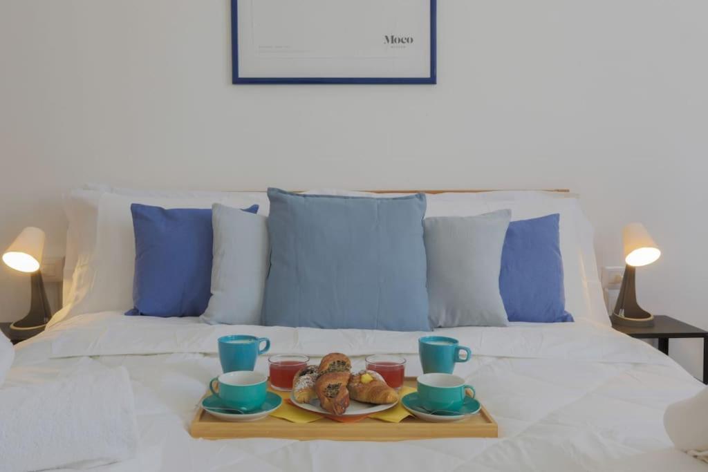 Apartment *navigli Art Attic*designarea Milan-wifi-netflix Milan
