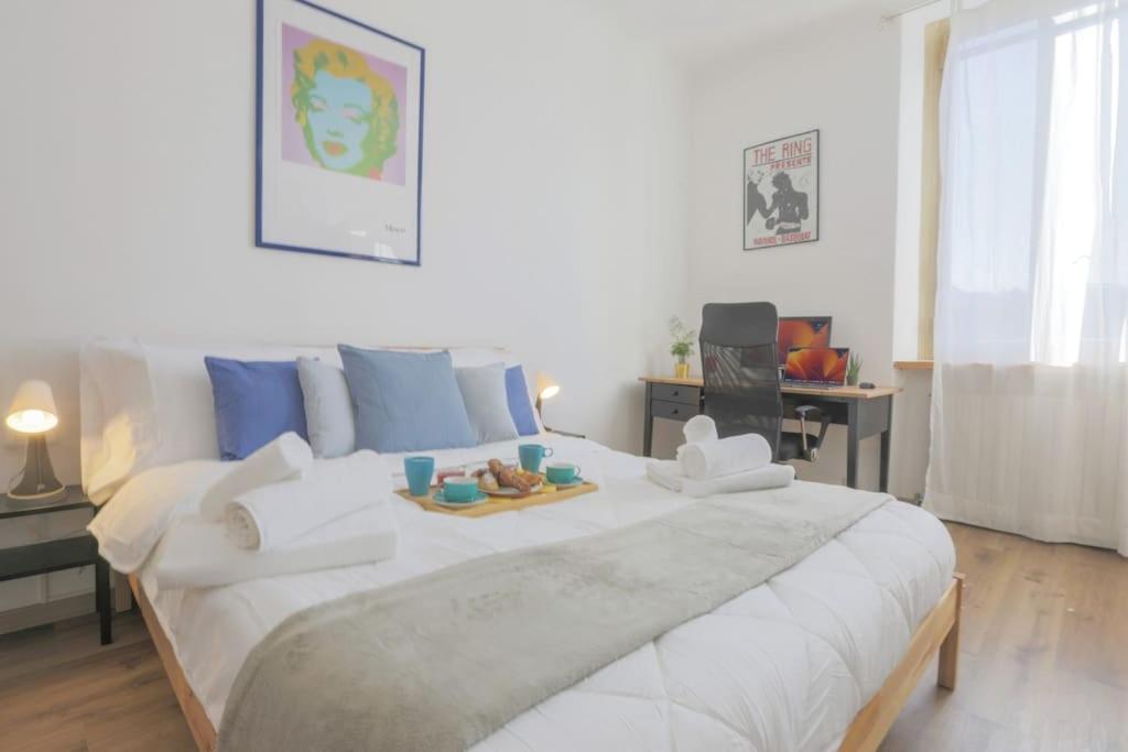 *navigli Art Attic*designarea Milan-wifi-netflix Appartamento *