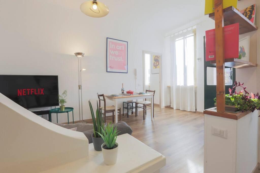 *navigli Art Attic*designarea Milan-wifi-netflix Milan