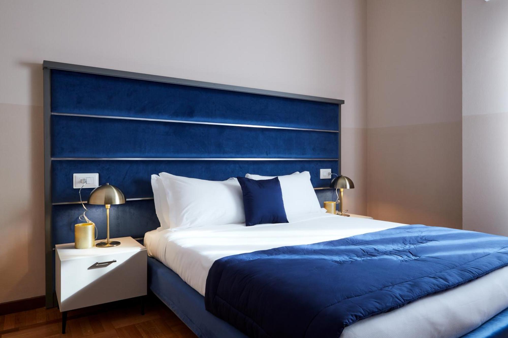 Apartment Retreats Duomo Milan