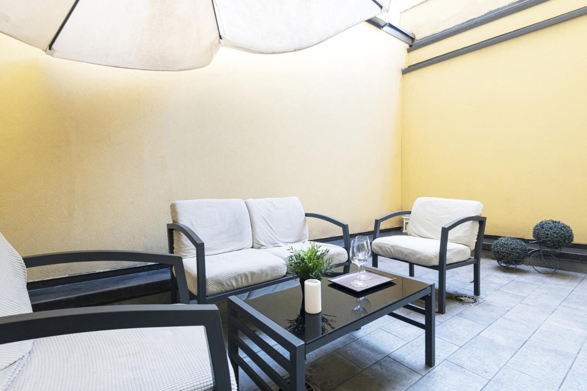 Easylife - Stile Navigli Con Terrazzo *