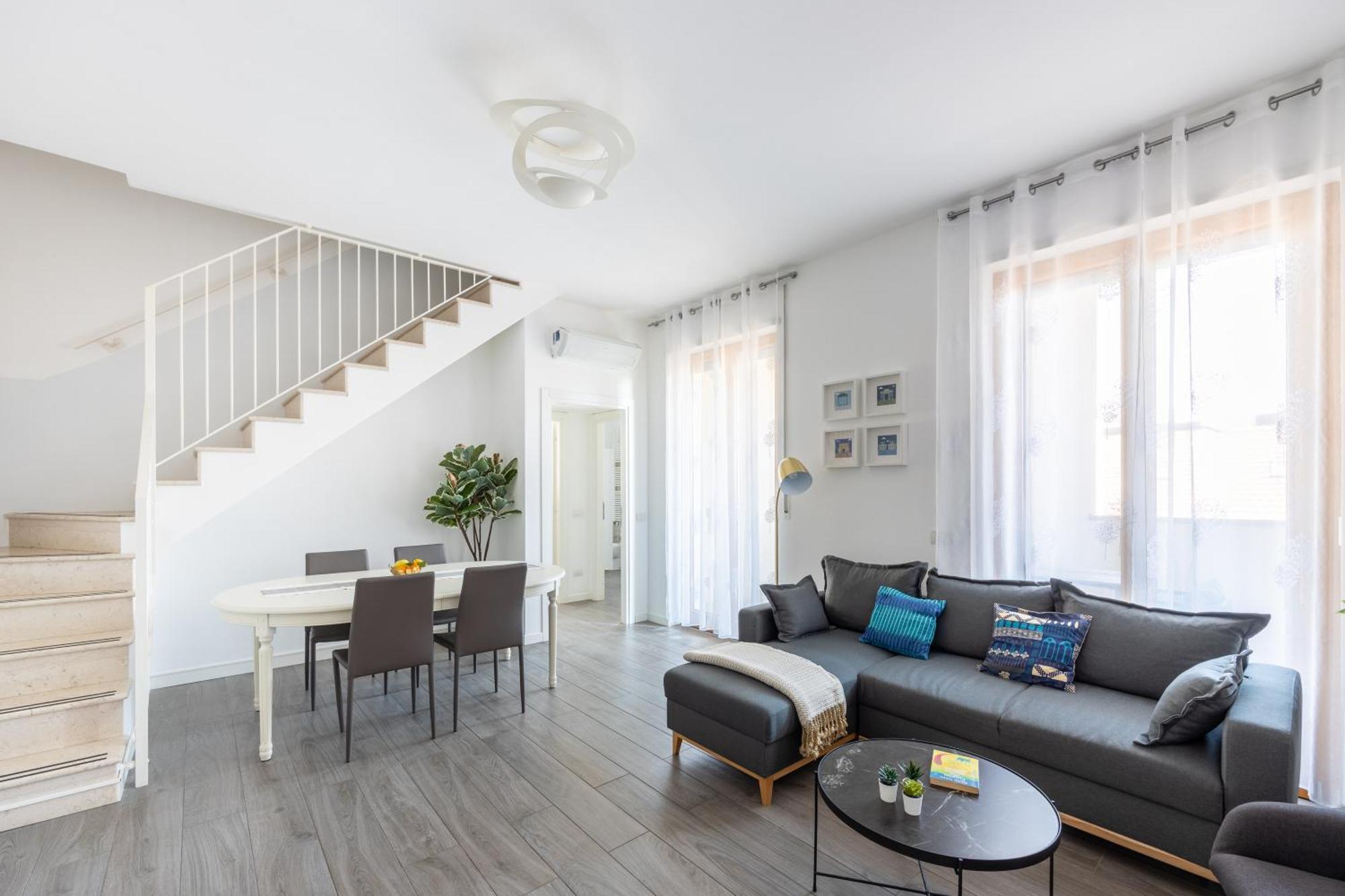 Bocconi's Nest - Close To Duomo With Terrace * Milan