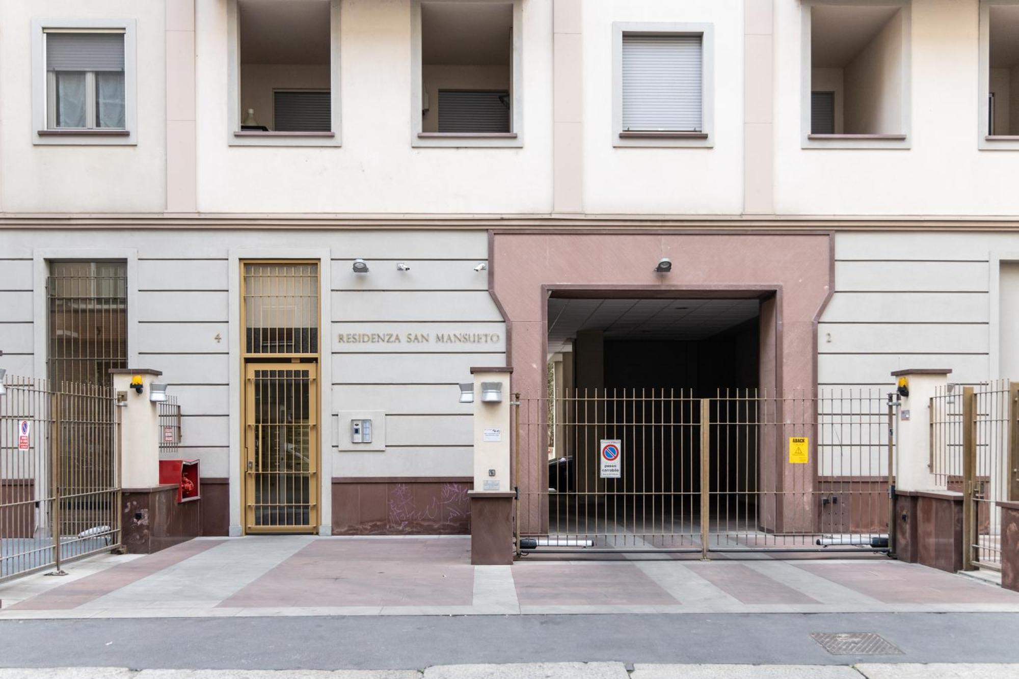 Bocconi's Nest - Close To Duomo With Terrace Milan