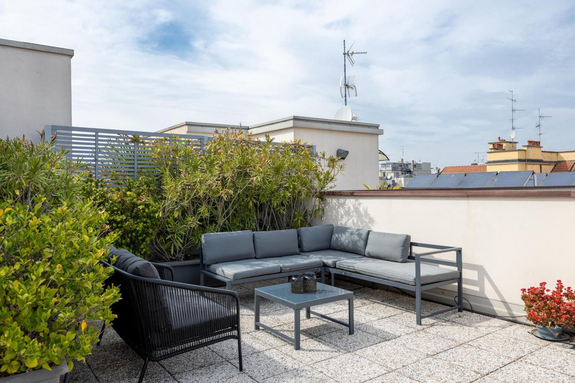 Bocconi's Nest - Close To Duomo With Terrace * Milan
