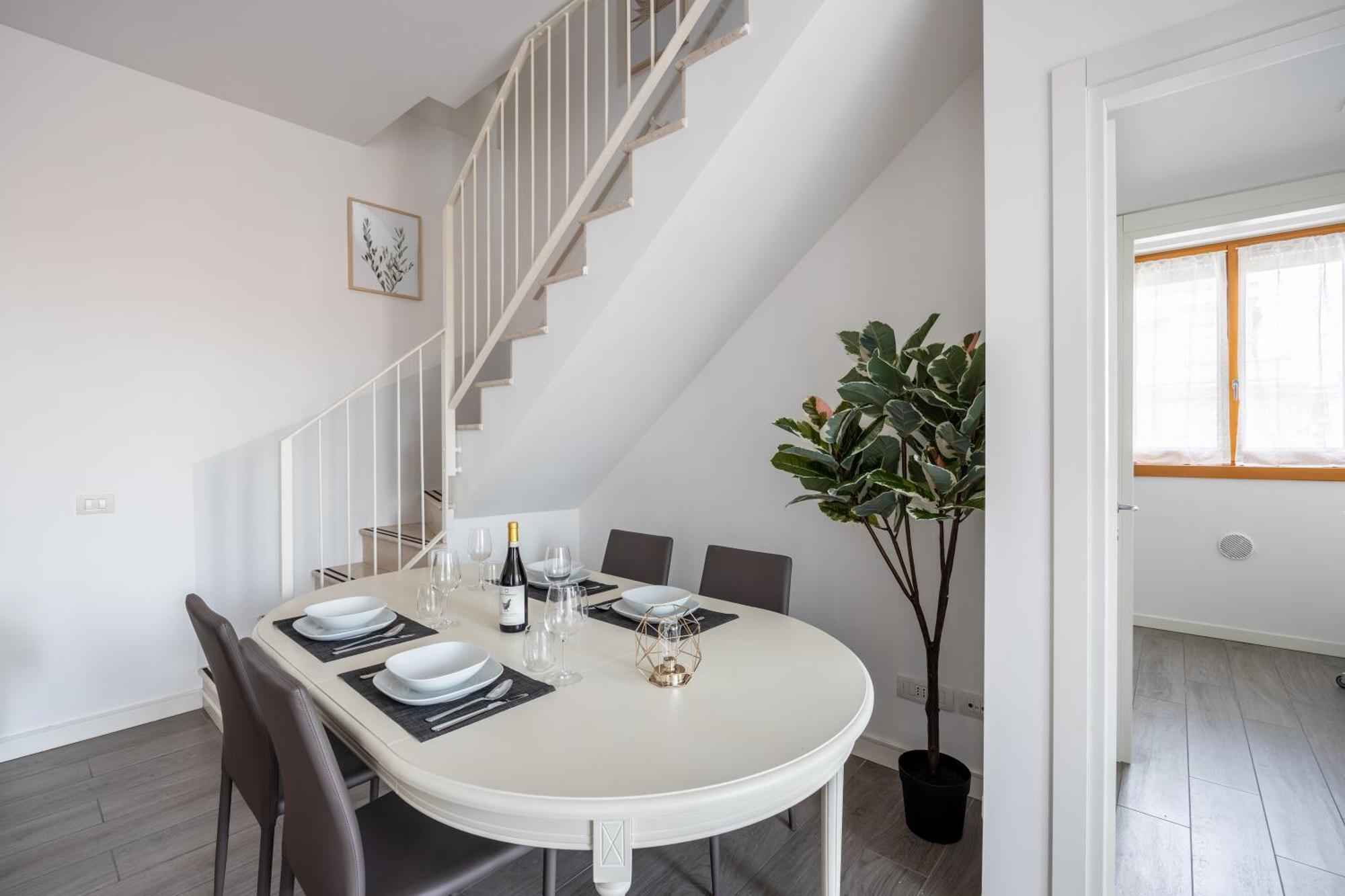 Bocconi's Nest - Close To Duomo With Terrace * Milan