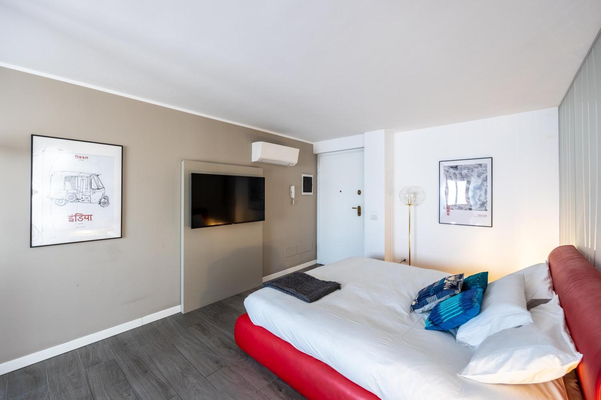 Bocconi's Nest - Close To Duomo With Terrace * Milan
