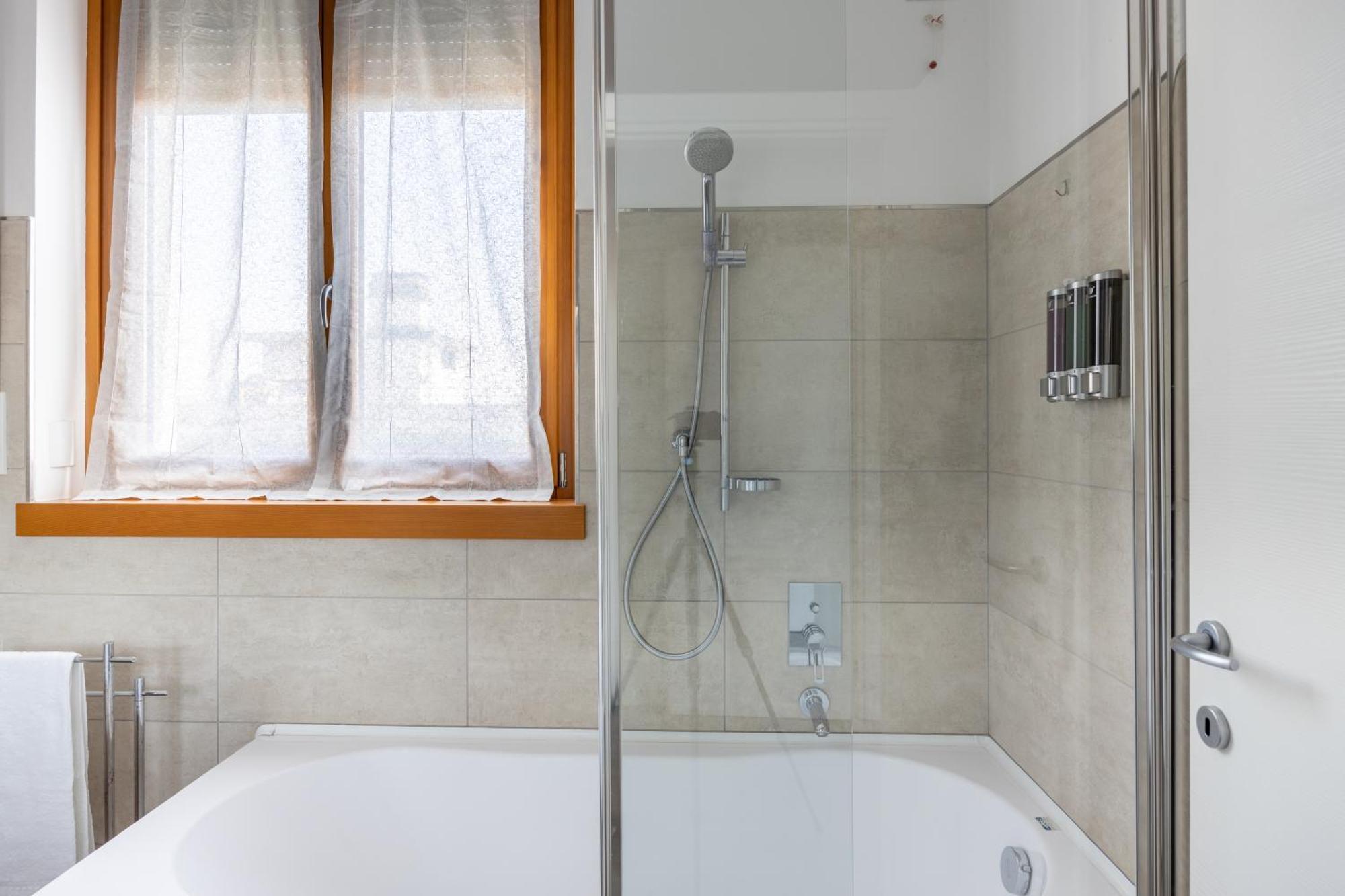 Bocconi's Nest - Close To Duomo With Terrace Milan