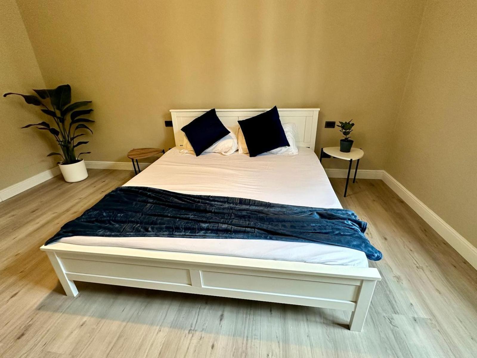 Urban Getaway - Bocconi Apartment Milan