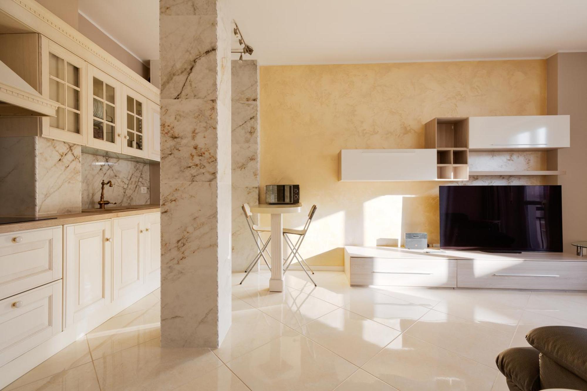 Niguarda Bright W/ Balcony Apartment