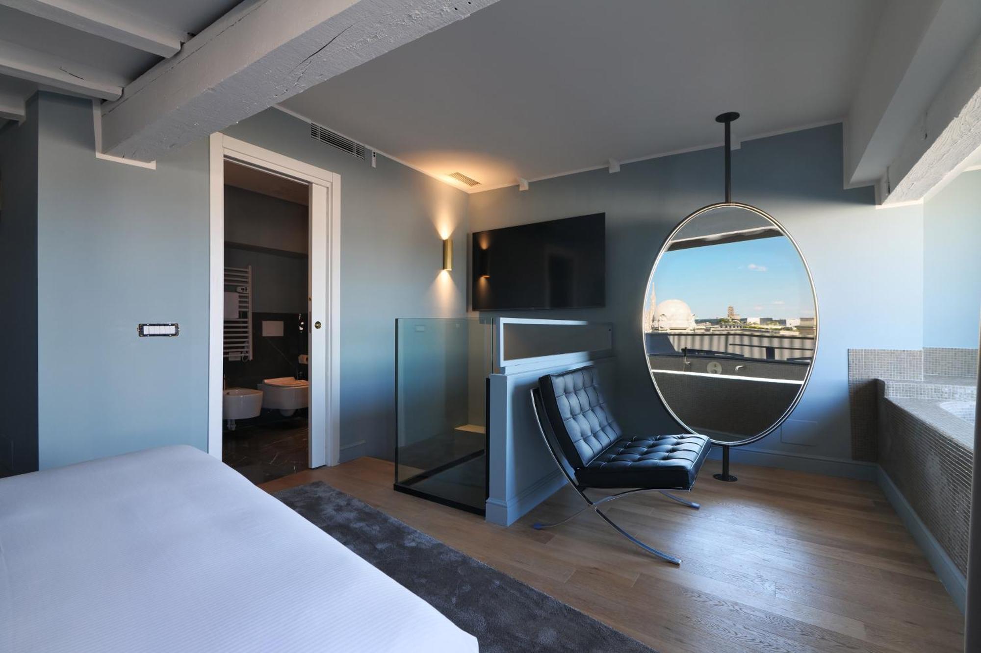 Prestige Boutique - Piazza Duomo View Apartamento Milão