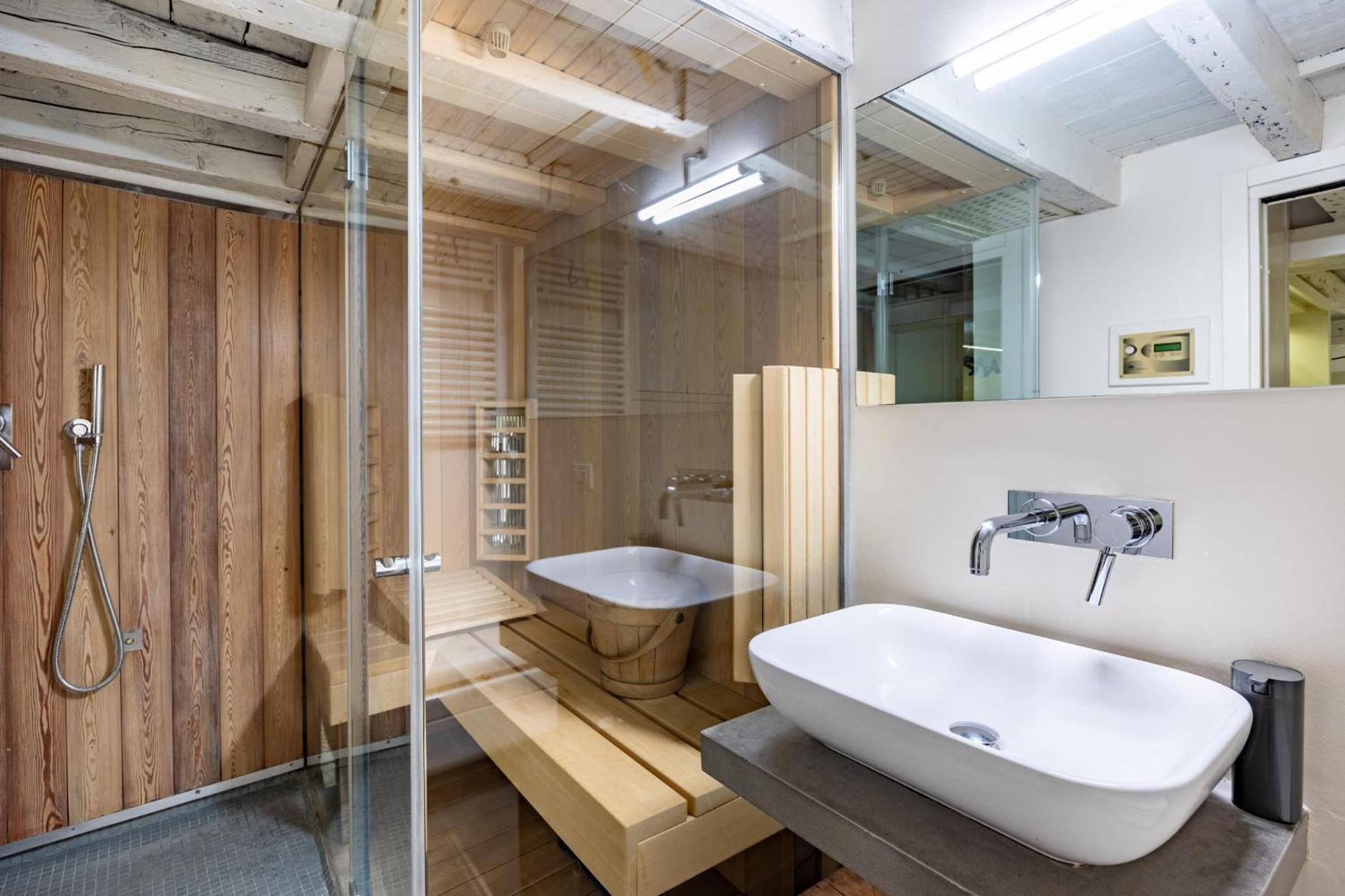 Luxury Duplex Flat With Sauna Few Steps From Duomo Milan