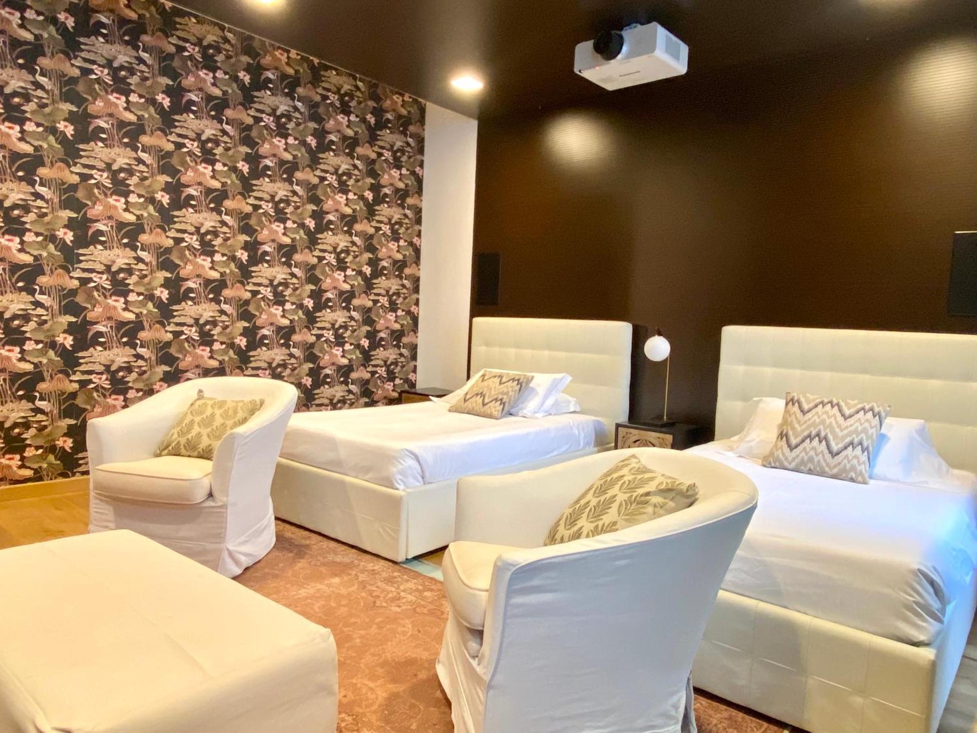 Intomilan I Design Galleria Del Corso Apartamento Milão